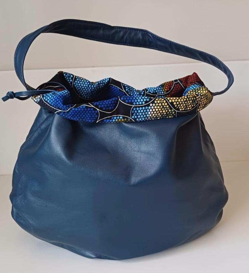 Borsa Reversibile in Pelle Morbida, interno tessuto africano wax – Borsa Reversibile | 2 in 1